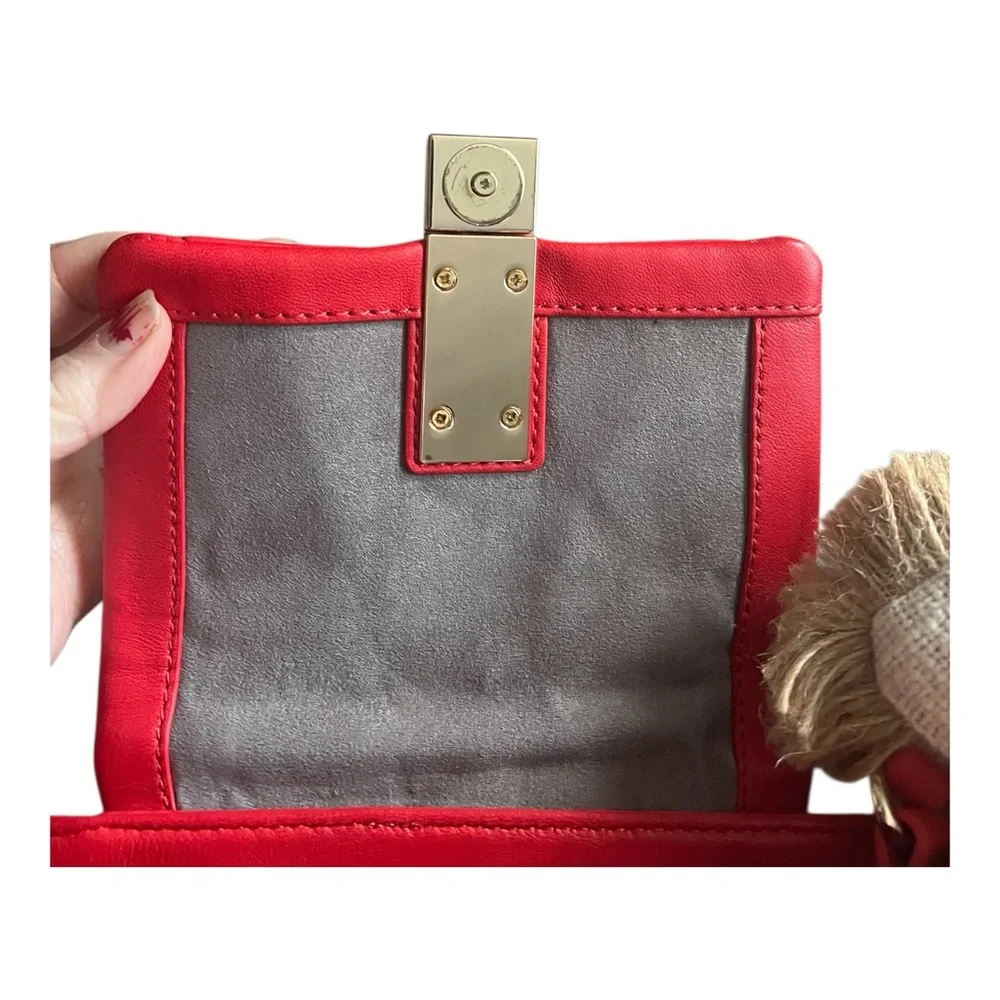 Vince Camuto Doty Red Quilted Leather Crossbody Handbag. - Picture 7 of 9